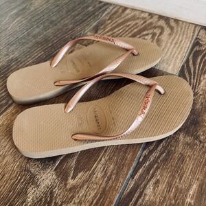 Havianas gold flip flop size‎ 7/8